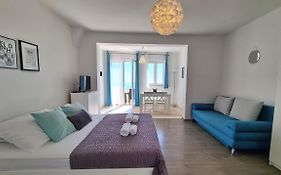 Cin&Co Central Apartments